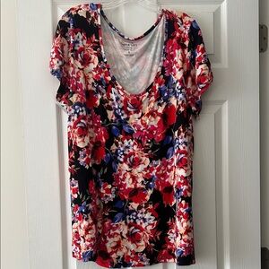 Torrid Floral Print Short Sleeve Tee - Red and Blue